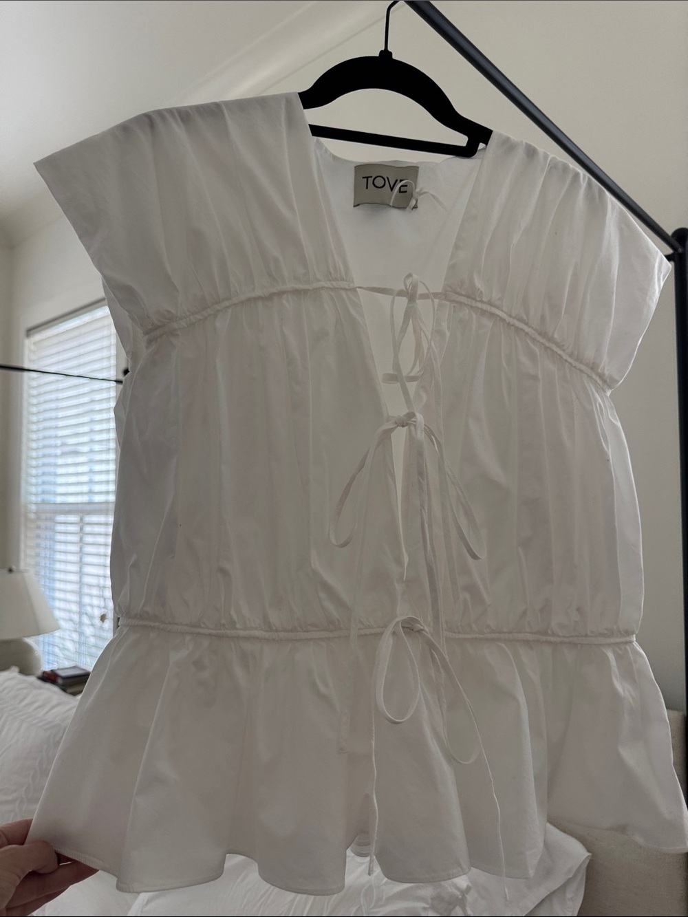 TOVE White Tie-Front Tiered Peplum Tunic